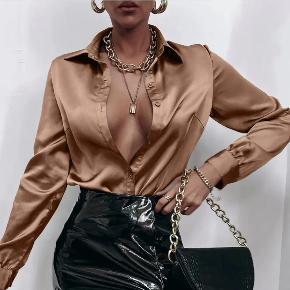 Luxe  green silky  button up boyfriend business casual satin top - Picture 6 of 16